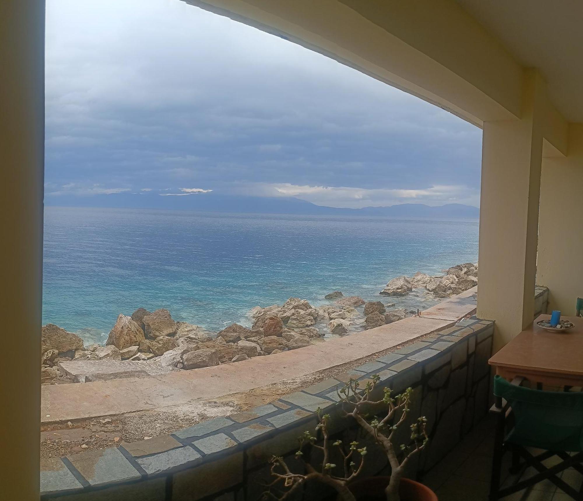شقة House Next To The Sea Side ديرفينيون المظهر الخارجي الصورة